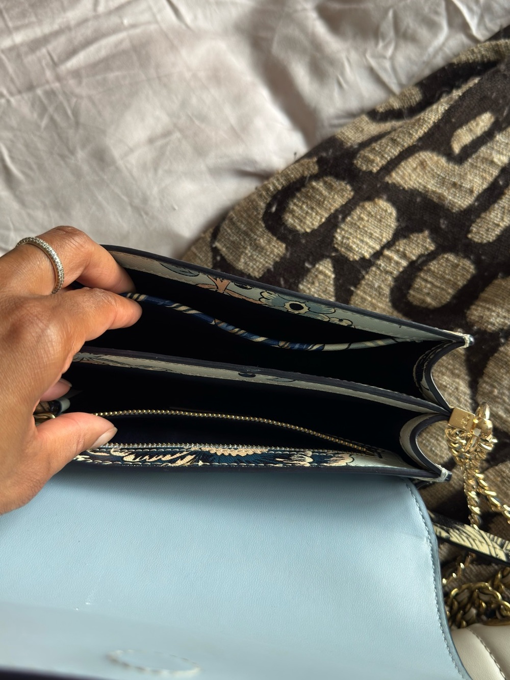 Tory Burch Robinson Floral Chain Shoulder Bag in Light Blue - Picture 8 of 8